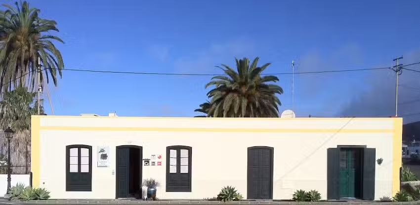 La Finca Uga Casa Rural La Agachadilla, 23