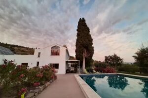 La Fuente Retreat Center – B&B