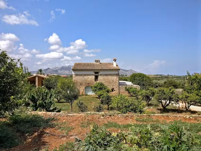 La Sella – Security