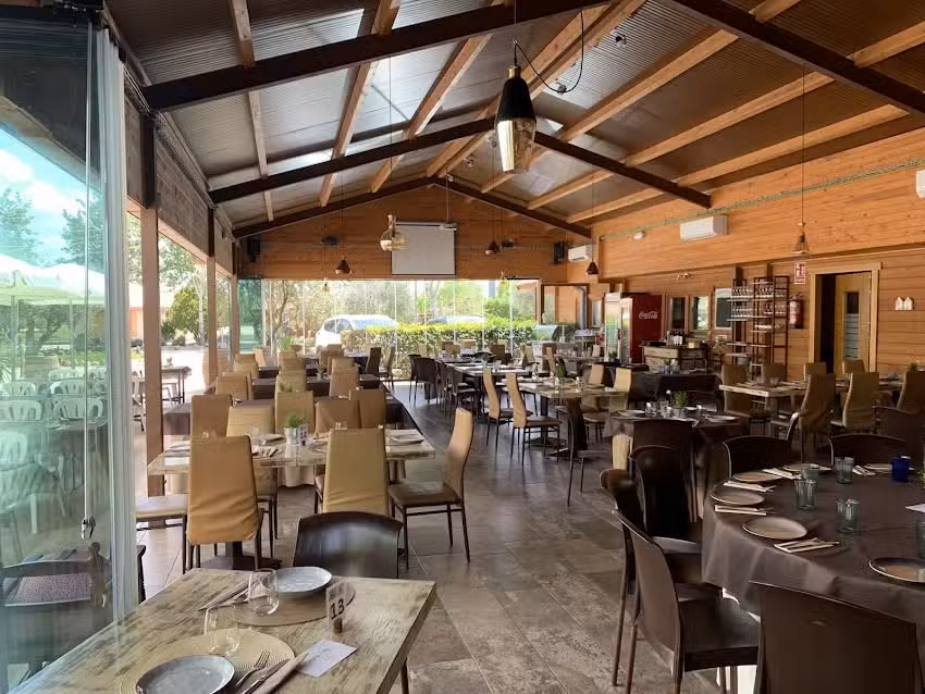 La Vega del Zurrón ~ Restaurante y Alojamientos