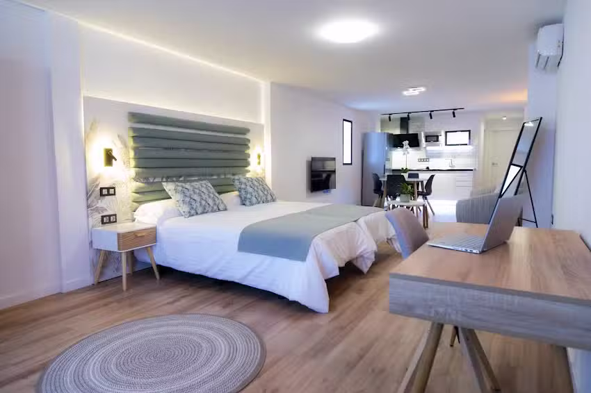 Laguna Home & Suites