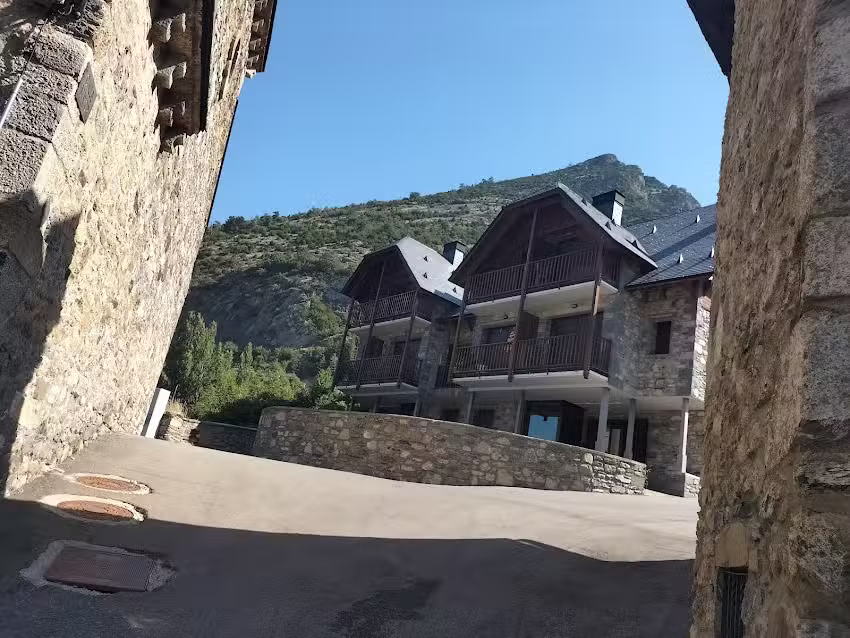 Lanuza. Pirineos360