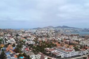 Las Canteras Beach Suites