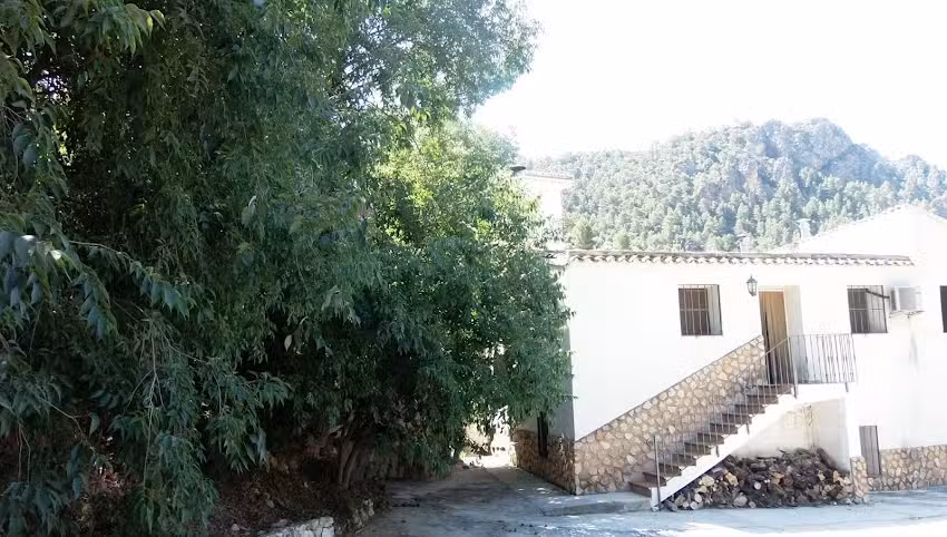 Las Casas La Piedra De Tíscar