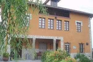 Las Golondrinas. Casas rurales y de vacaciones. Luarca. Asturias