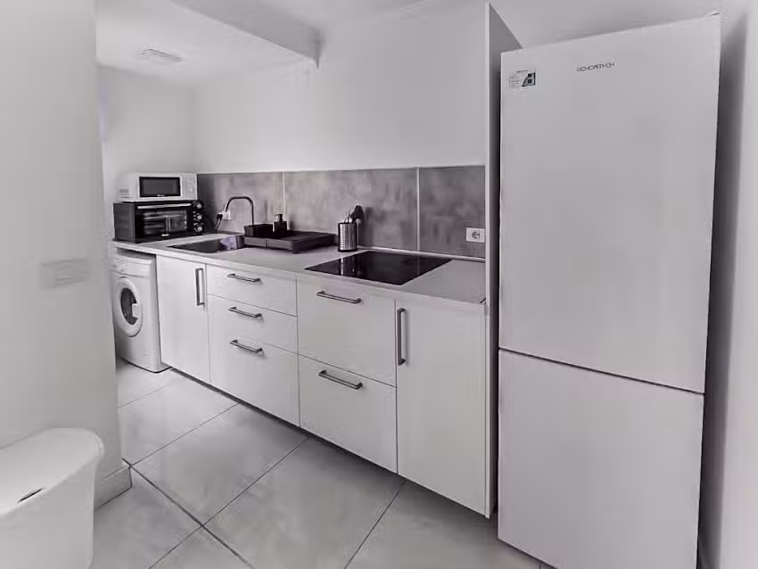 Las Palmas Comfort Rooms