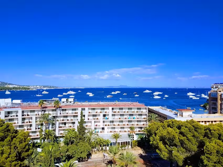 Las Palomas Apartments – Econotels