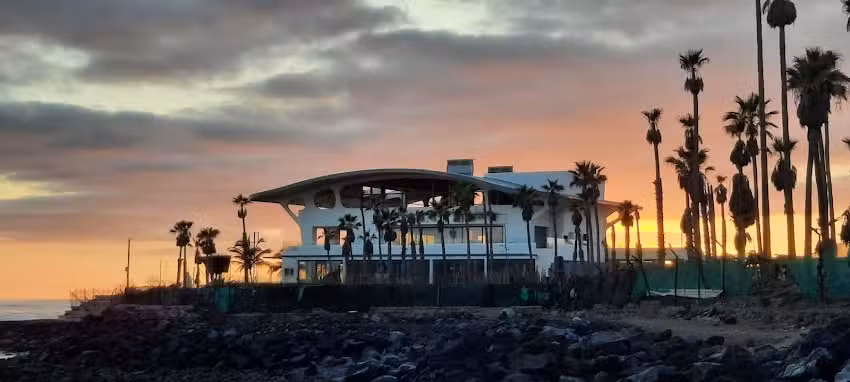 Las Vistas Beach Rooms