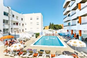 Laura S’Atalaya studios