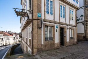 LINARES ROOMS SANTIAGO