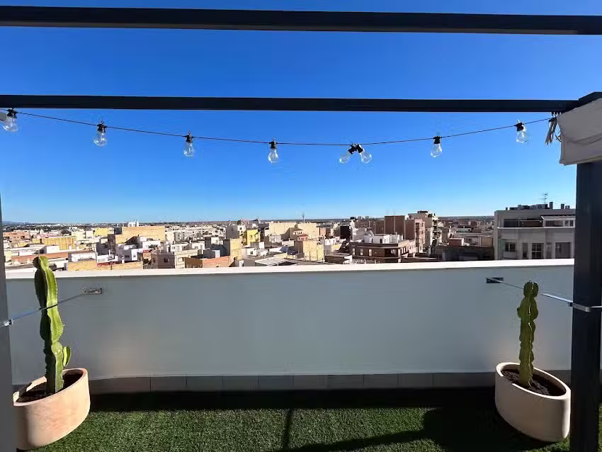 Lo Balconet del Delta, alojamiento en ático-dúplex turístico y vacacional.