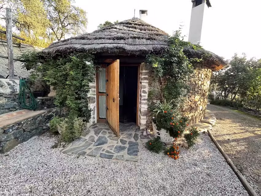 LOS CHOZOS DE CAZALLA