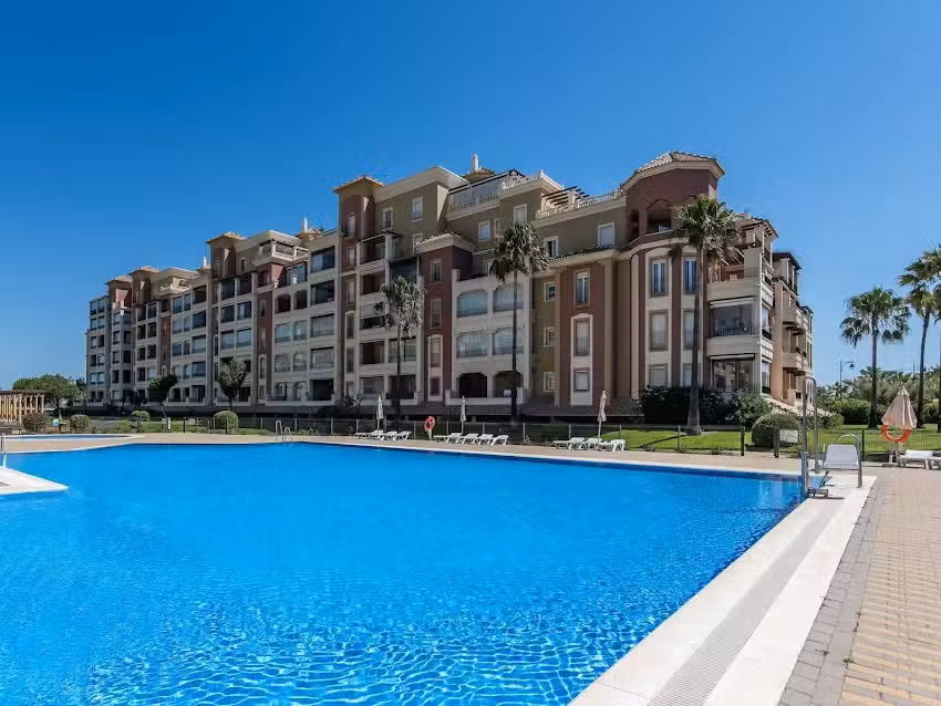 Los Cisnes – Playa de los Haraganes HLHC120P29- Belvilla by Oyo