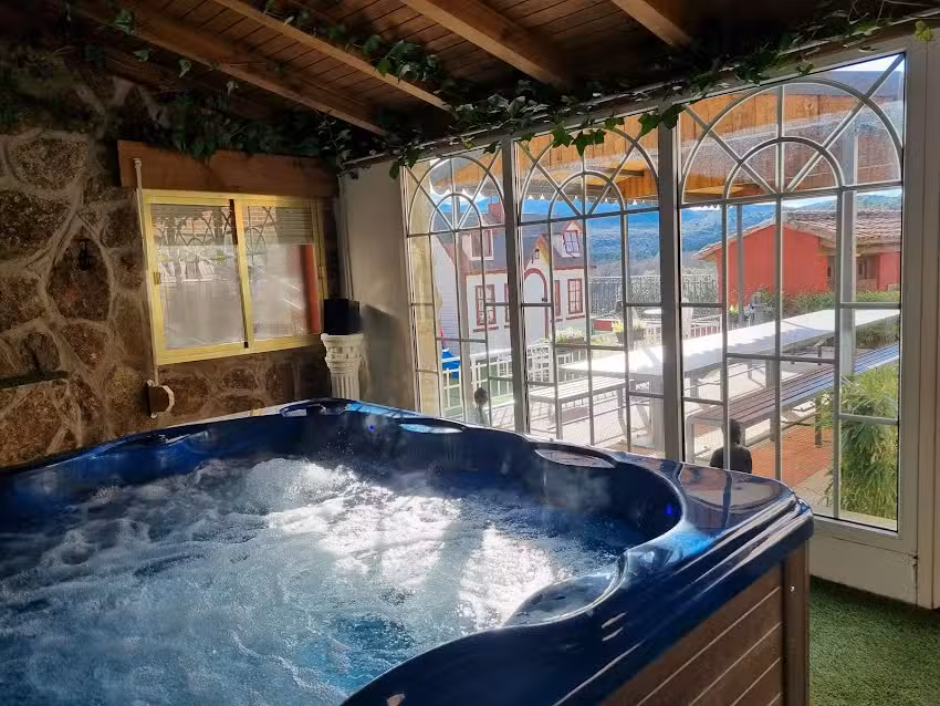 Los faroles ( casa rural)