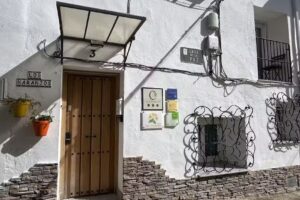 Los Naranjos Eco Home – Apartamentos Rurales en Casas de Millán, Monfragüe