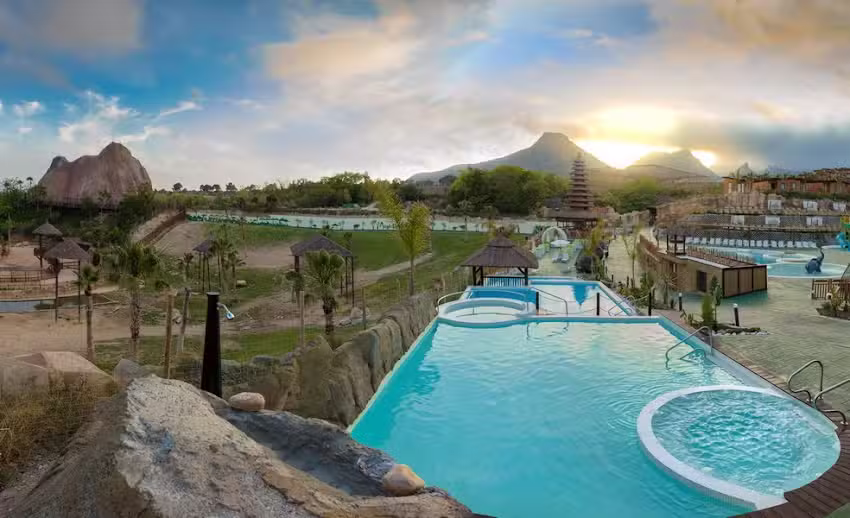 Magic Natura Animal, Water Park & Polynesian Lodge Resort