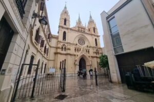 Malaga cerca de el centro Histórico Tren y Autobus