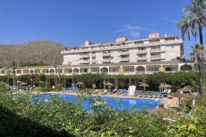 Mariner Club Apartments