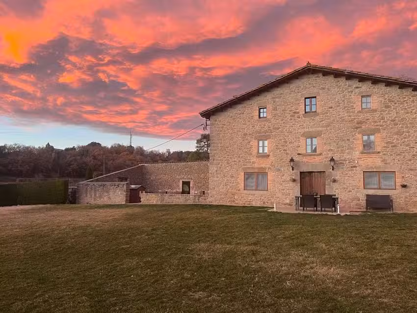 Mas Bardolet-Turisme rural.Masia del 1825