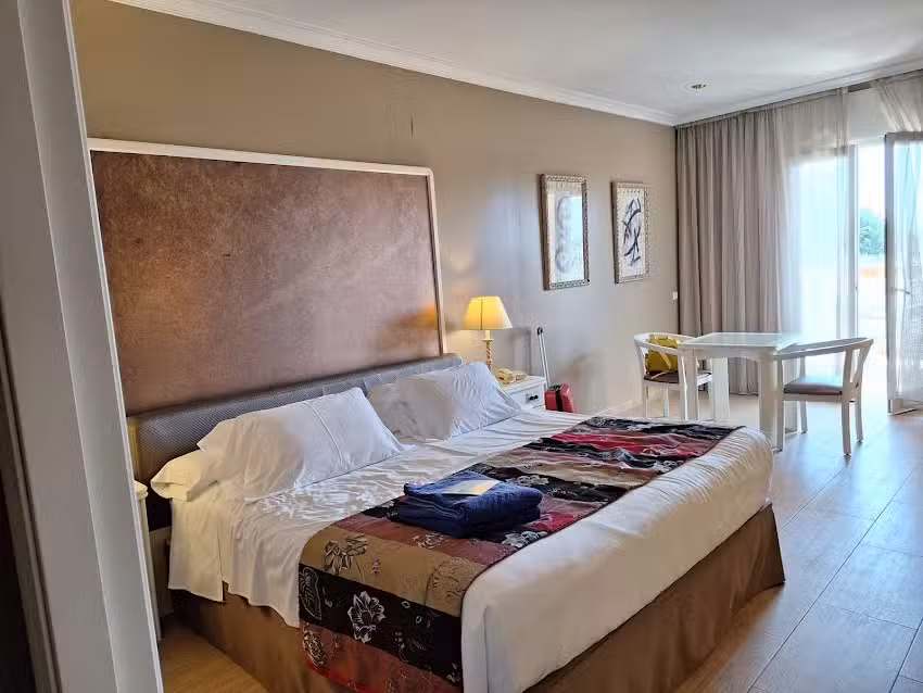 MAS GALLAU -RESTAURANTE & HOTEL