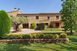 Masia Rural Can Poch