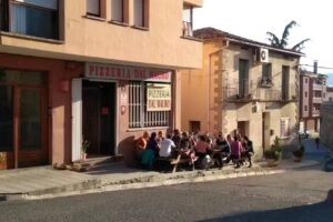 Modern ristorante pizzeria hotel rural