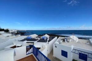 My-Lanza Apartments – Ocean Tiny House