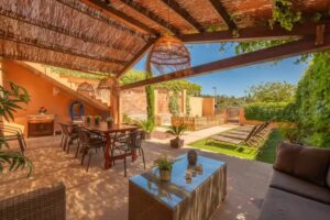 Naturaki Can Pou de les Olives