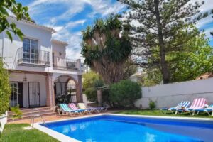 Nerja Paradise Rentals – Villa Flamingo