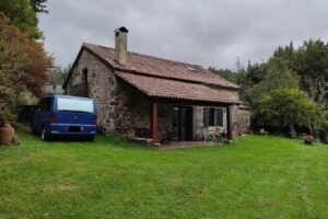 O Lughar Darriba Fogar Natural