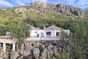 Paraisos Escondidos – Los Algarrobales