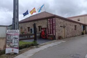 Pensión Albergue Los Caminantes Ribadiso