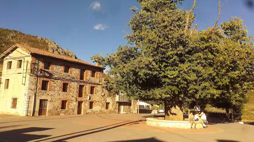 PENSIÓN CAMPORREDONDO