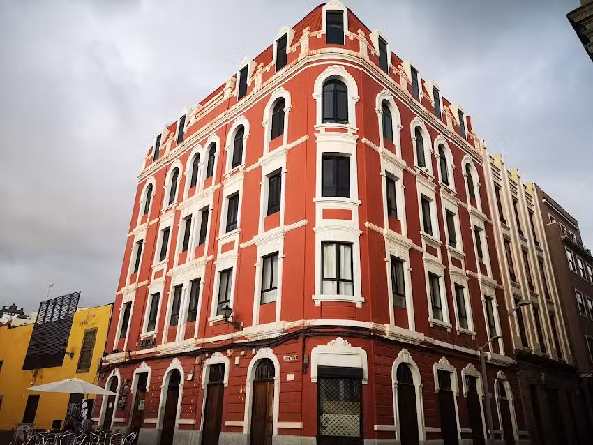 Pensión Sea of clouds