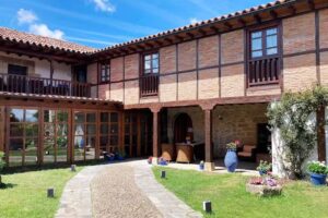 Posada La Casona de los Güelitos