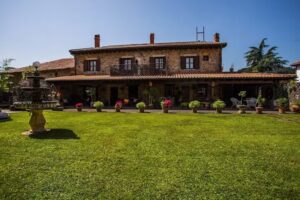 Posada Real La Montañesa