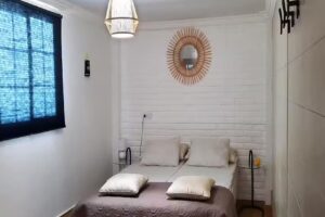 Preciosa casa de vacaciones en Arona con terraza privada- Belvilla by Oyo