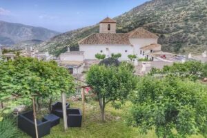 Puerta Bubión Apartamentos