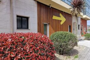 REDONDELA APARTMENTS