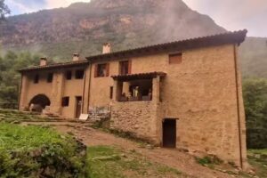 Refugi de Sant Aniol d’Aguja