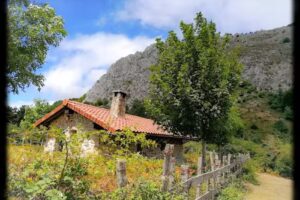 Refugio de Apota (La cabaña de Martín)