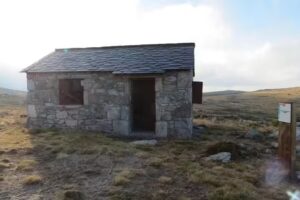 Refugio de montaña del Marmolín