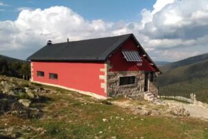 Refugio El Pingarrón de la Comunidad de Ciudad y Tierra de Segovia.