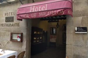 Restaurante Mayor de Migueloa | Carnes a la Brasa | Bodega & Hotel