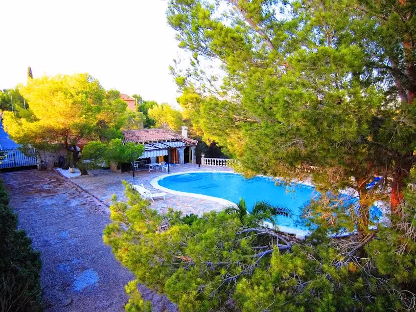 Sababeach, Castel Saba