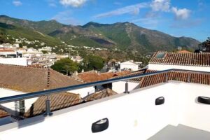 Sea to Sky Suites – Apartment Holiday Rentals – Mijas