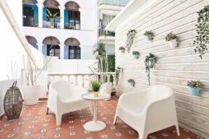 Sitges Group Apartments Blue & White