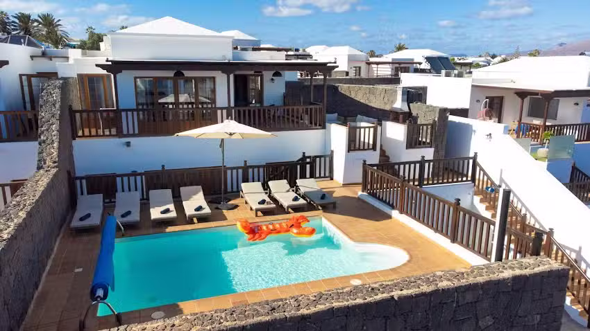 Six Bed Holiday Rental – Villa Vista Rey – Playa Blanca Lanzarote