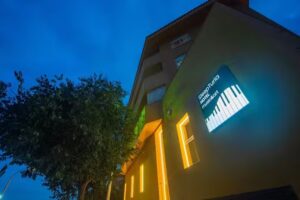 Sleepturia Hotel music&art