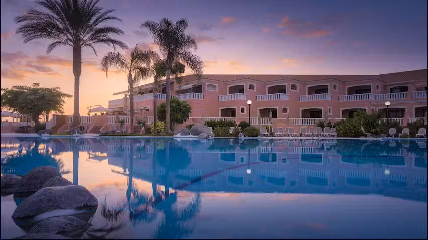 Sol Sun Beach Apartments